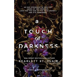 A Touch of Darkness  de Scarlett St. Clair